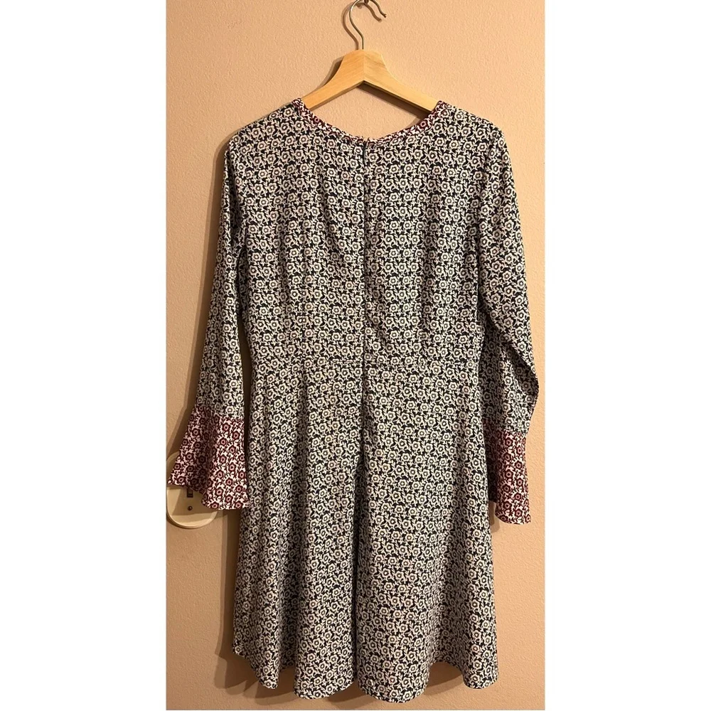 Loft Long Sleeve Dress - Picture 4 of 5